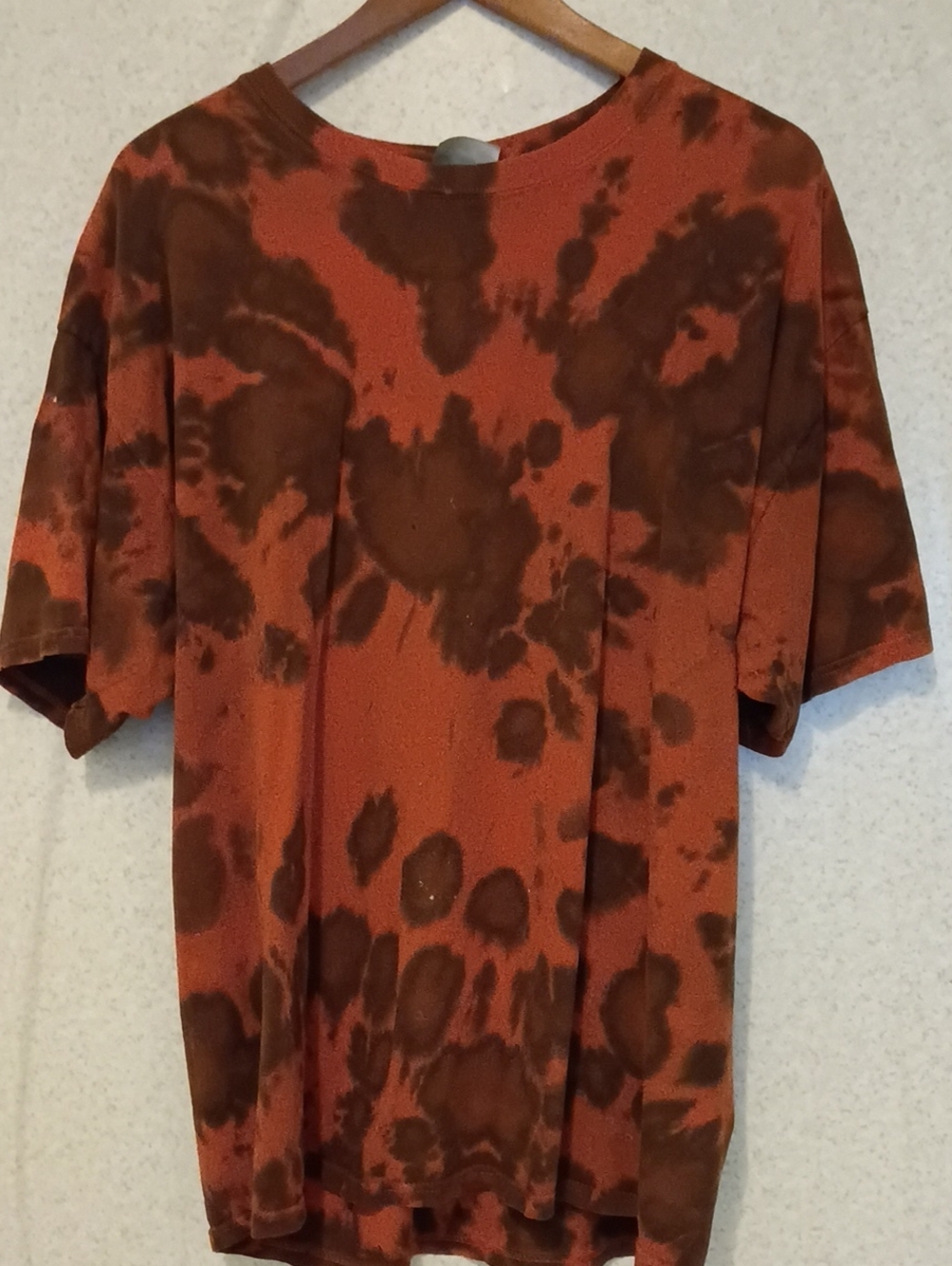 Hanes Men's Rust and Brown Tie-Dye Short Sleeve Tee - Crewneck